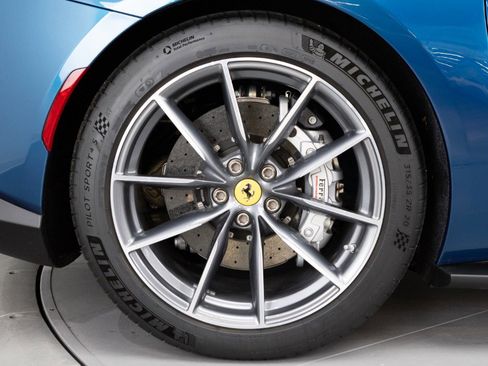 Certified 2021 Ferrari 812 GTS image 23