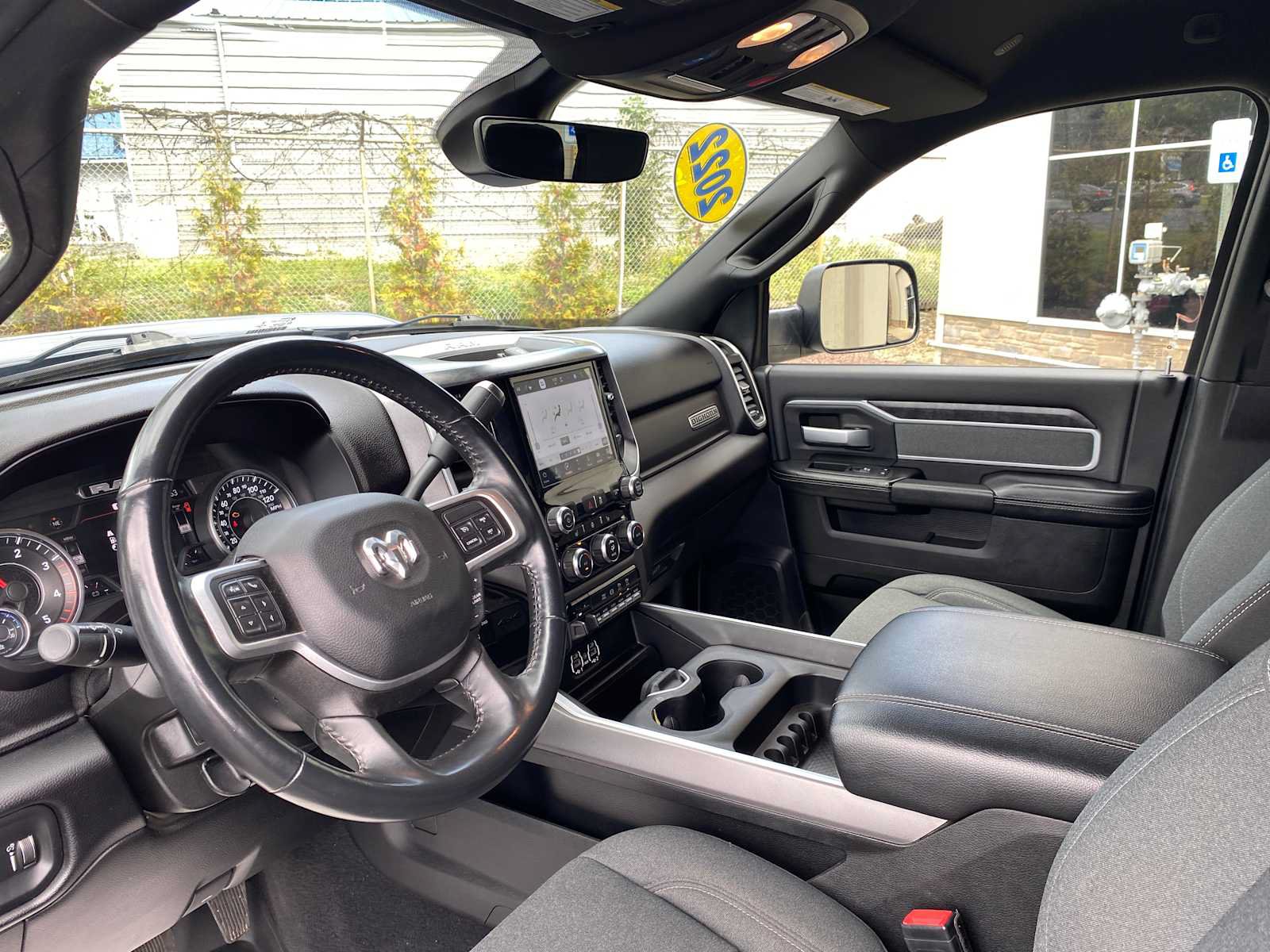 Used 2022 RAM 2500 Big Horn w/ Level C Equiment Group AWD/4WD image 7