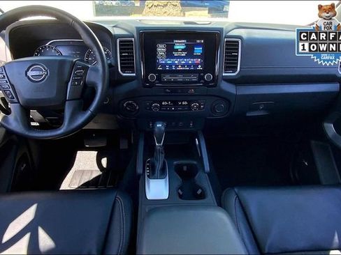 Used 2024 Nissan Frontier SL w/ Technology Package AWD/4WD image 15