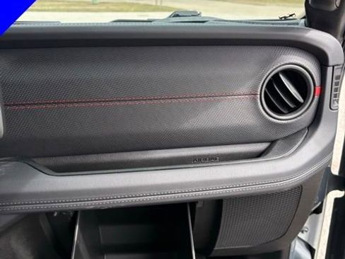 Used 2026 Jeep Wrangler Unlimited Rubicon AWD/4WD image 34