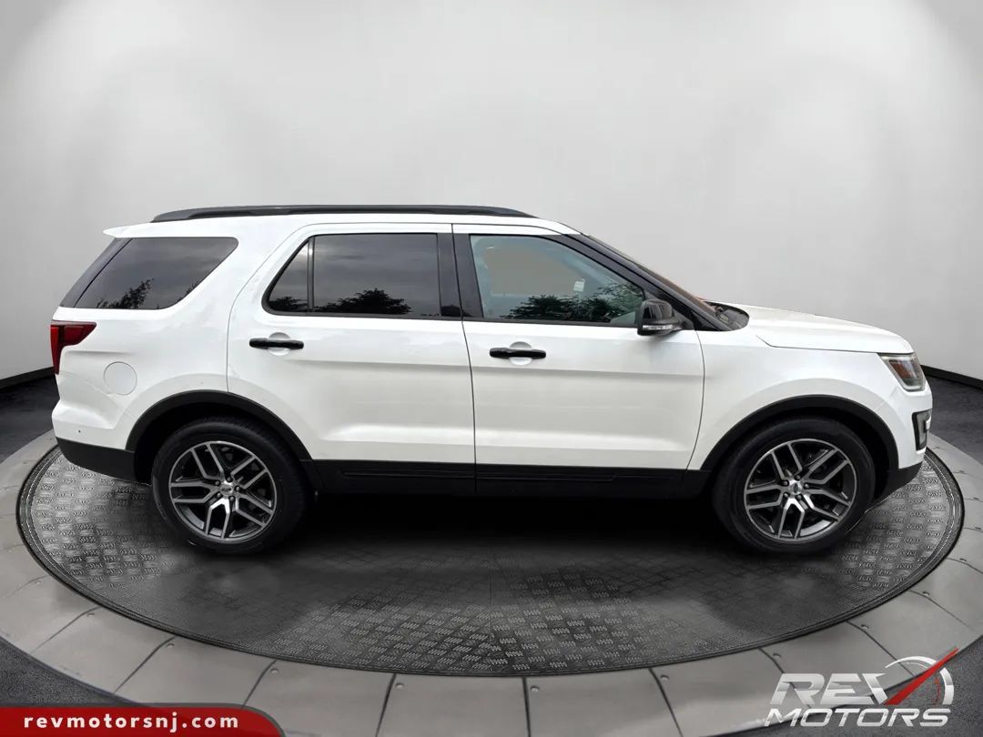 Used 2016 Ford Explorer Sport w/ Equipment Group 401A AWD/4WD image 6