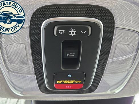 Used 2023 Hyundai Elantra Limited FWD image 23
