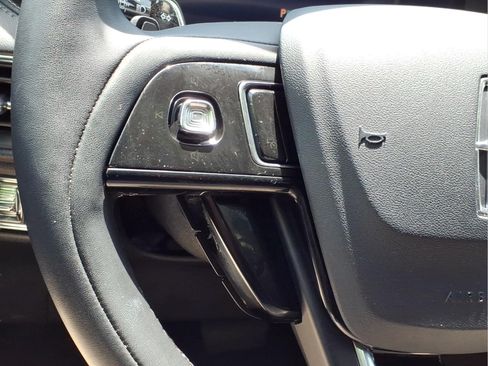 Used 2024 Lincoln Corsair FWD w/ Equipment Group 101A image 19