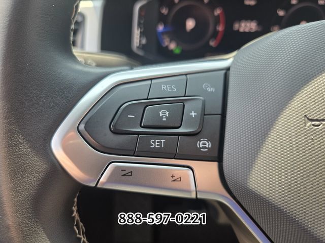 Used 2022 Volkswagen Atlas Cross Sport SE w/ Panoramic Sunroof Package FWD image 29