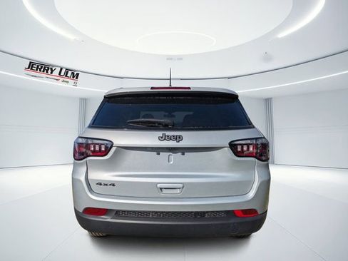 New 2026 Jeep Compass Latitude AWD/4WD image 4