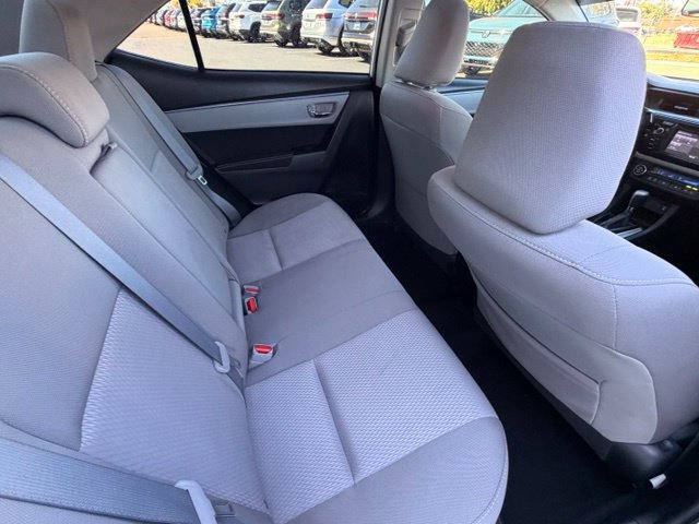 Used 2015 Toyota Corolla LE FWD image 13
