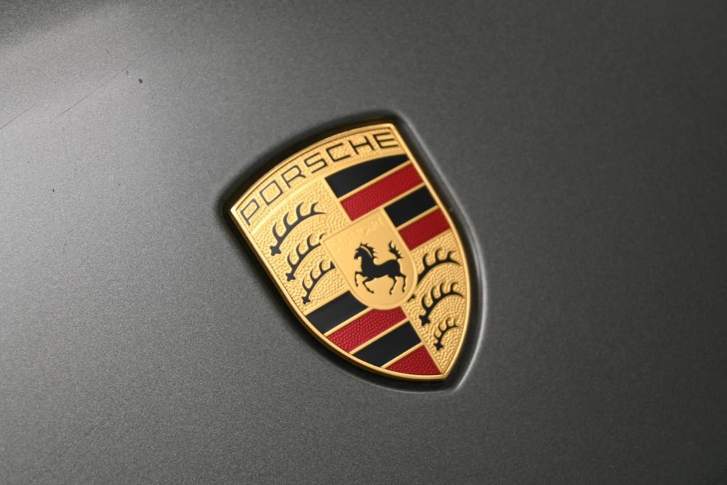 Used 2021 Porsche 718 Boxster RWD image 31
