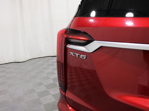 Certified 2023 Cadillac XT6 Luxury FWD image 31