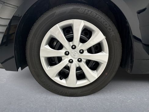 Used 2026 Toyota Corolla LE FWD image 21