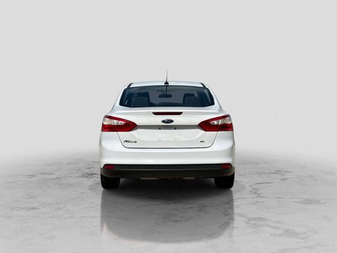 Used 2012 Ford Focus SE FWD image 5