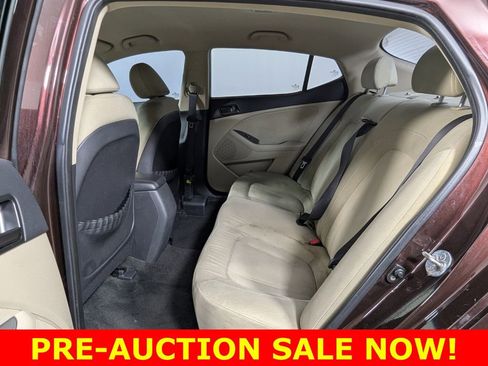 Used 2011 Kia Optima LX w/ Convenience Pkg image 22