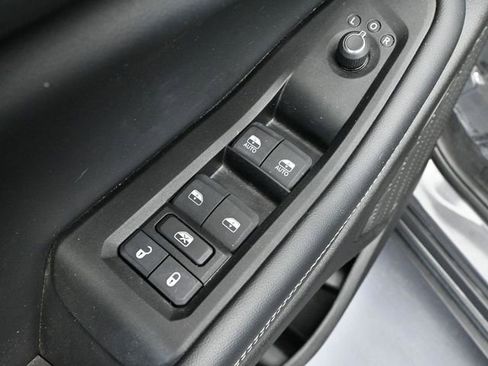 Used 2024 Jeep Grand Cherokee Altitude image 21