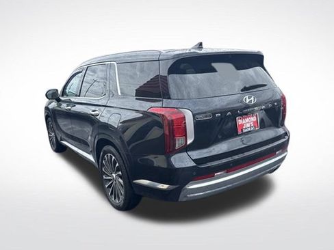 Used 2023 Hyundai Palisade Calligraphy w/ Cargo Package AWD/4WD image 3