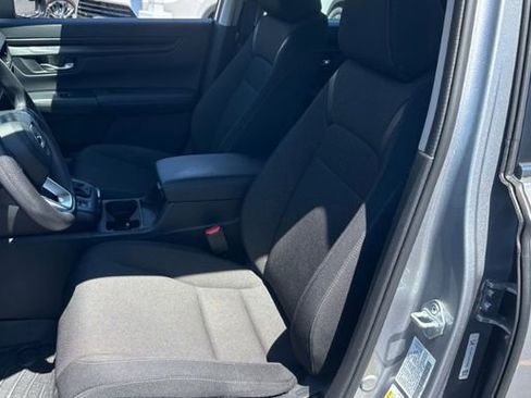 Used 2023 Honda CR-V LX image 7