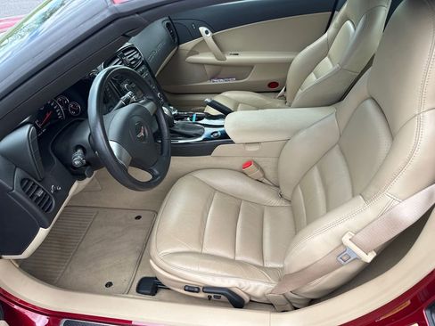 Used 2008 Chevrolet Corvette Coupe w/ Preferred Equipment Group RWD image 17