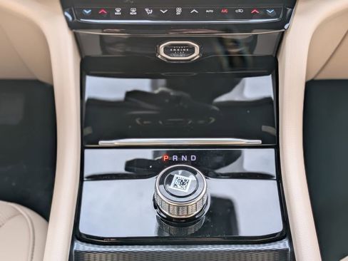 New 2026 Jeep Grand Cherokee L Limited w/ Luxury Tech Group II image 18