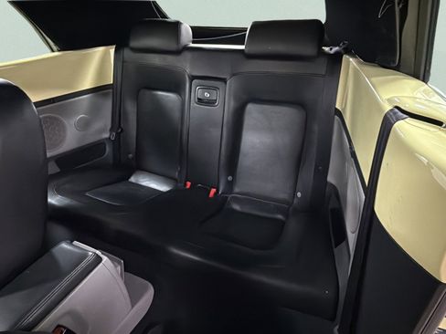 Used 2005 Volkswagen Beetle GLS image 28