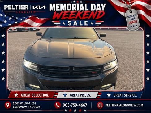 Used 2015 Dodge Charger R/T RWD image 2