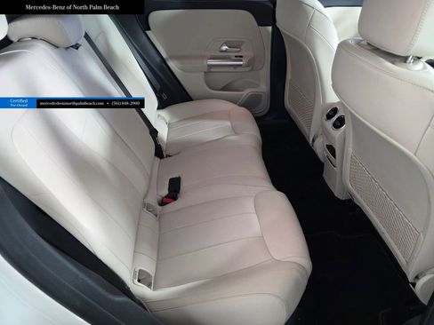 Used 2025 Mercedes-Benz GLA 250 4MATIC image 25