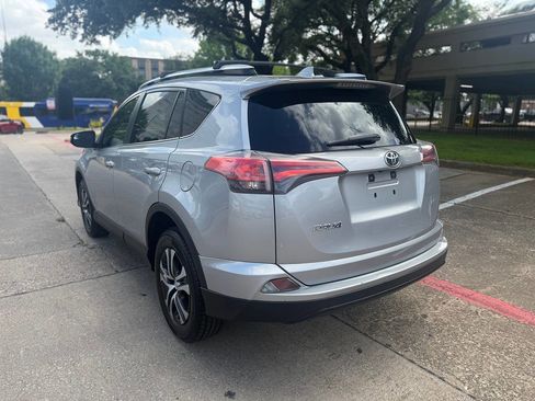 Used 2016 Toyota RAV4 LE image 4
