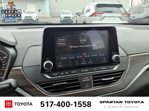 Used 2024 Nissan Altima 2.5 SV FWD image 21