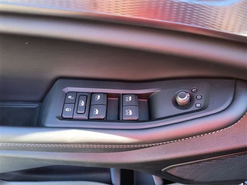 New 2025 Jeep Grand Cherokee Laredo X w/ Luxury Tech Group I image 13