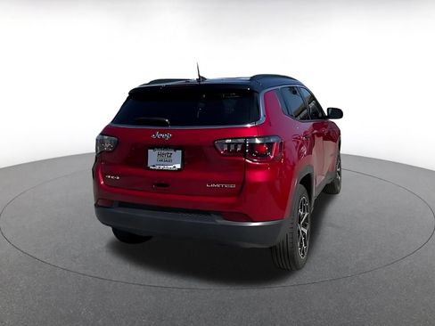 Used 2025 Jeep Compass Limited image 12