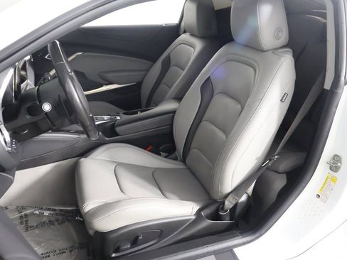 Used 2022 Chevrolet Camaro LT image 27