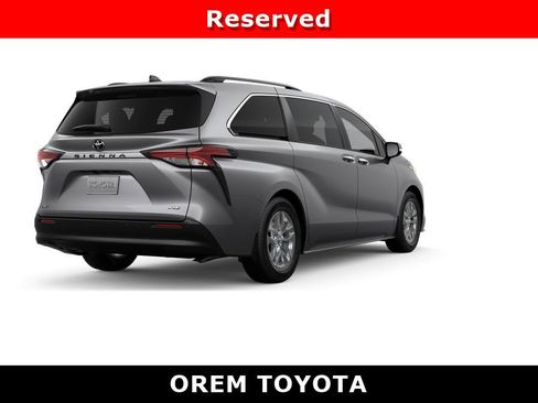 New 2026 Toyota Sienna XLE FWD image 9