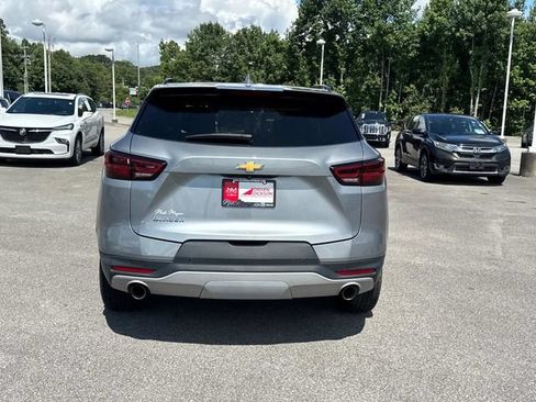 Used 2024 Chevrolet Blazer LT FWD image 5