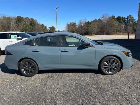 New 2026 Nissan Sentra SL FWD image 2
