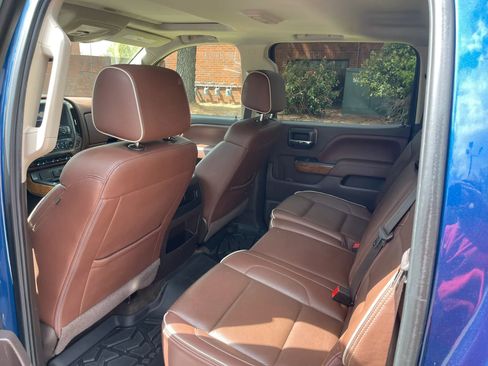 Used 2017 Chevrolet Silverado 1500 High Country image 12