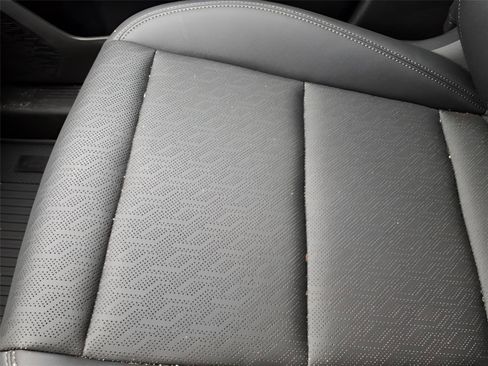 New 2026 Chevrolet Equinox LT w/ Convenience Package II image 22