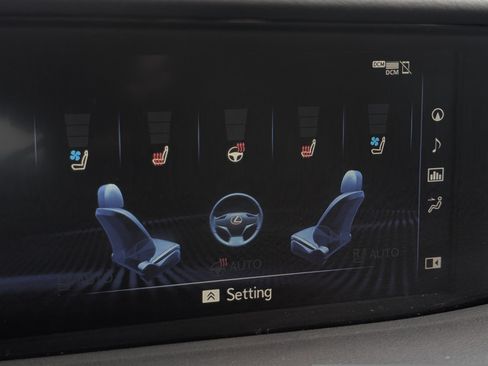 Used 2018 Lexus LS 500 AWD w/ Accessory Package (Z2) image 26