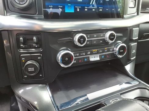 Used 2022 Ford F150 Lariat w/ Equipment Group 502A High AWD/4WD image 28