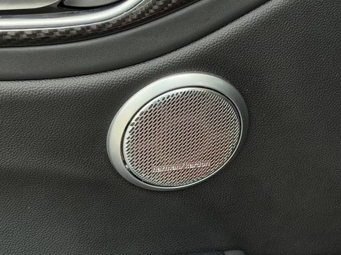 Used 2017 Alfa Romeo Giulia Quadrifoglio RWD image 7