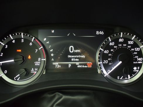 Used 2024 Toyota Highlander LE AWD/4WD image 19