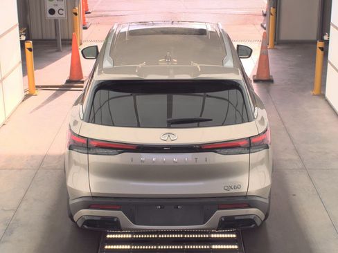 Used 2025 INFINITI QX60 Luxe w/ Lighting Package (N94) FWD image 7