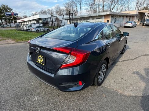 Used 2017 Honda Civic EX image 3