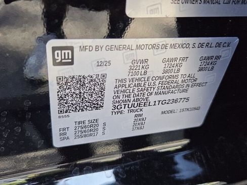 Used 2026 GMC Sierra 1500 AT4 w/ AT4 Premium Package AWD/4WD image 7