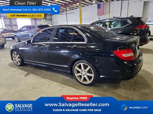 Used 2013 Mercedes-Benz C 250 Sedan image 3