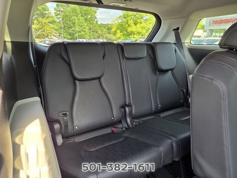 Used 2023 Kia Carnival LX FWD image 21