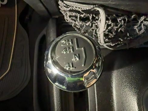 Used 2013 Jeep Wrangler Unlimited Sport AWD/4WD image 15