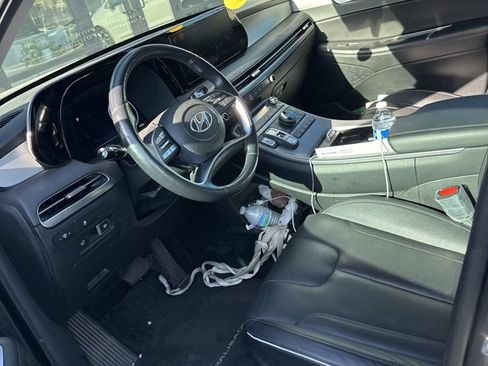 Used 2024 Hyundai Palisade SEL FWD image 3