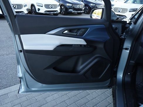 New 2025 Chevrolet Equinox EV LT image 15