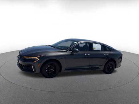 Used 2025 Kia K5 LXS FWD image 8