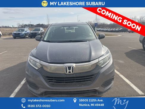 Used 2019 Honda HR-V LX image 2