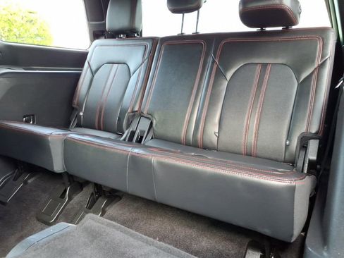 Used 2022 Ford Expedition Limited AWD/4WD image 17