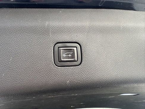 Used 2020 Buick Enclave Avenir w/ Avenir Technology Package image 45