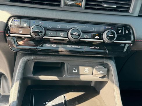 New 2026 Honda Pilot Black Edition image 18